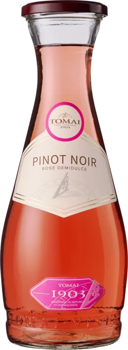 Embraced by Time Pinot Noir demidulce